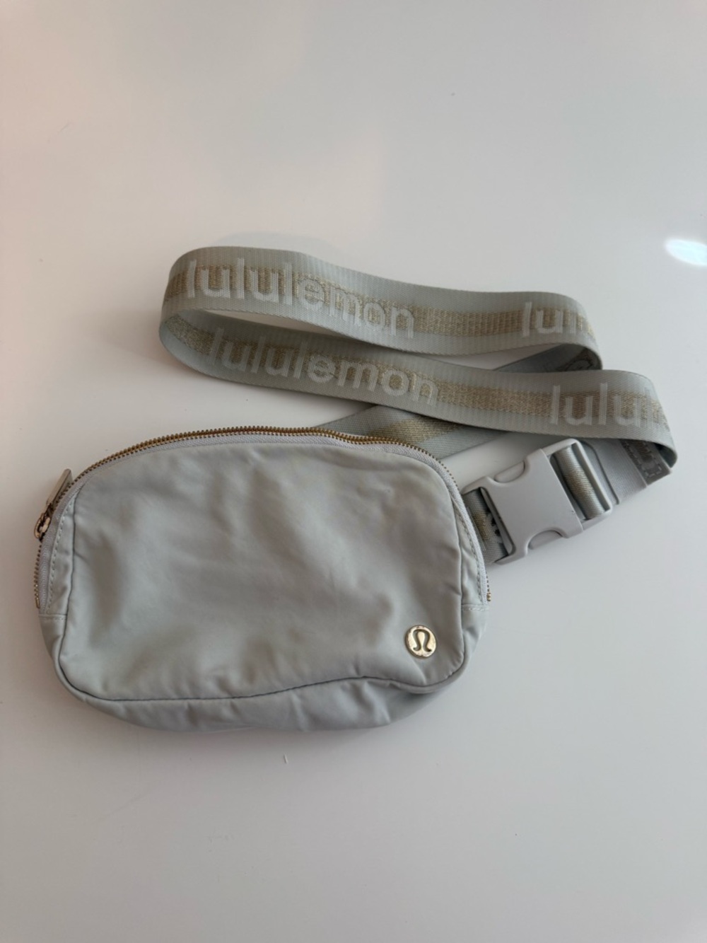 lululemon athletica Light Gray / Silver Waist Belt Bag